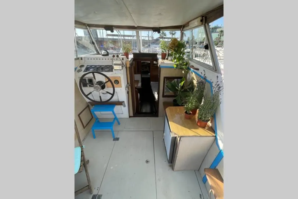 ספינת מלון מלון סנט אדריה דה בסוס Beautiful 70S Vintage Yacht Boat In Barcelona